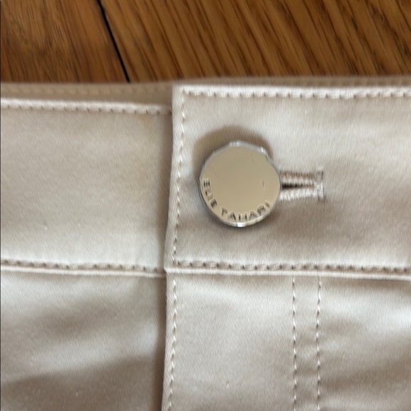 Elie Tahari Skirt. Size 14 - Picture 2 of 7